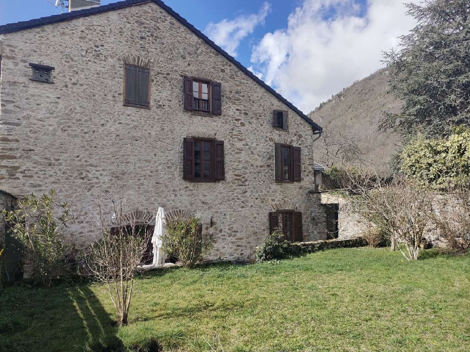  à vendre maison de village Tarascon-sur-Ariège Ariège 1