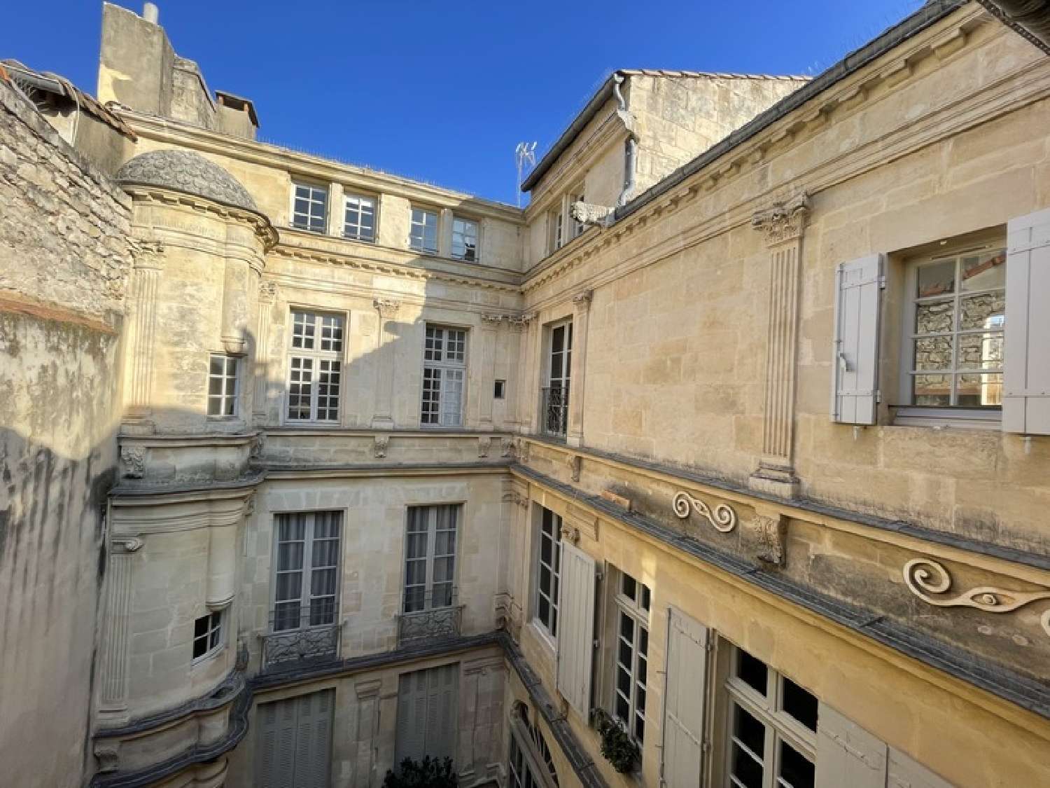  à vendre appartement Arles Bouches-du-Rhône 1