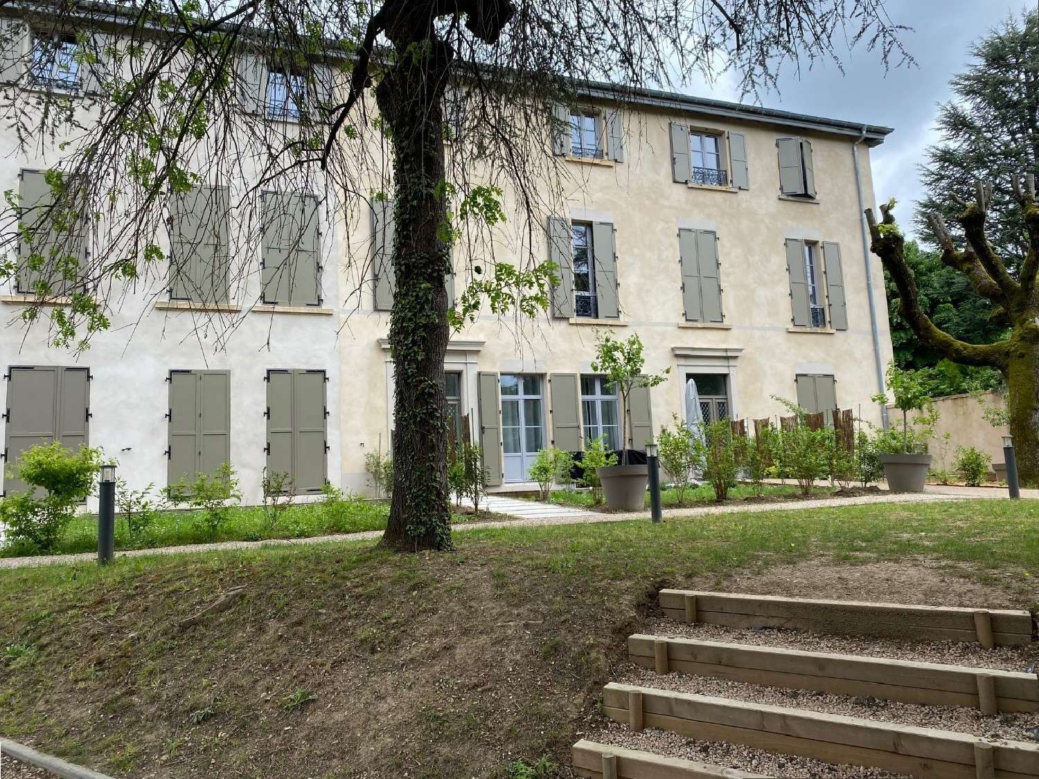  à vendre appartement Saint-Genis-Laval Rhône 1