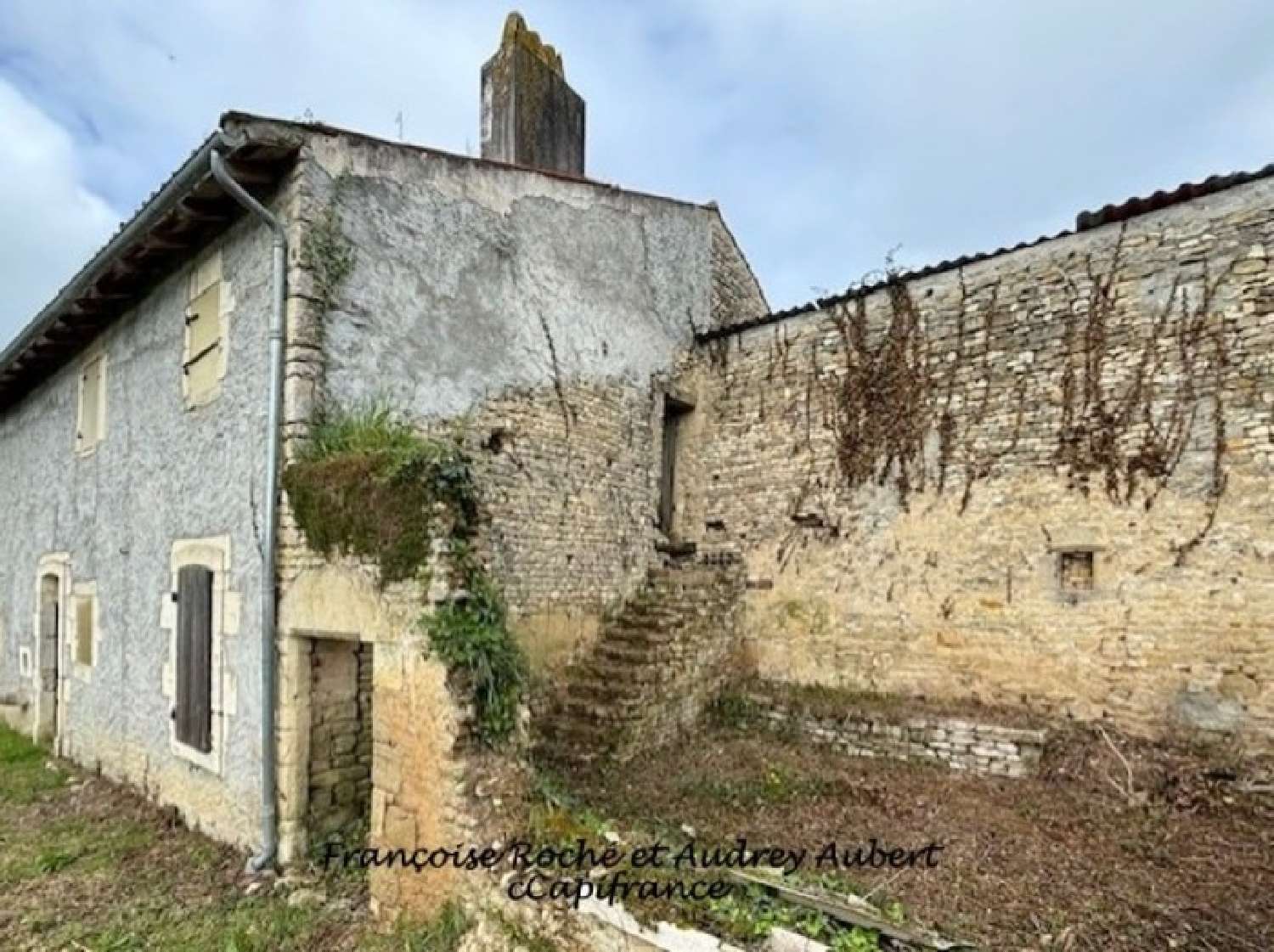  à vendre maison Genouillé Charente-Maritime 1