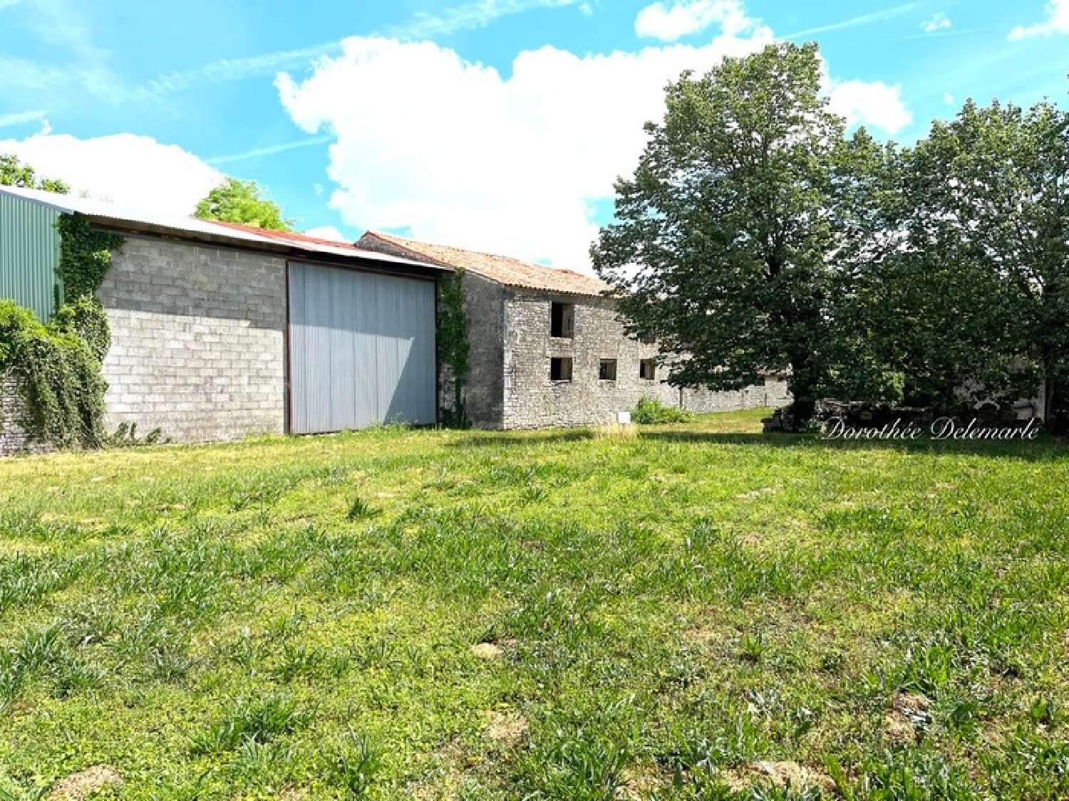  for sale barn Surgères Charente-Maritime 1