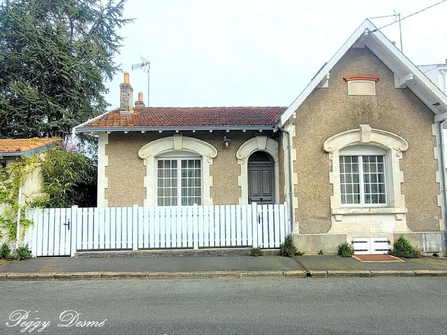  à vendre maison de ville La Rochelle Charente-Maritime 1
