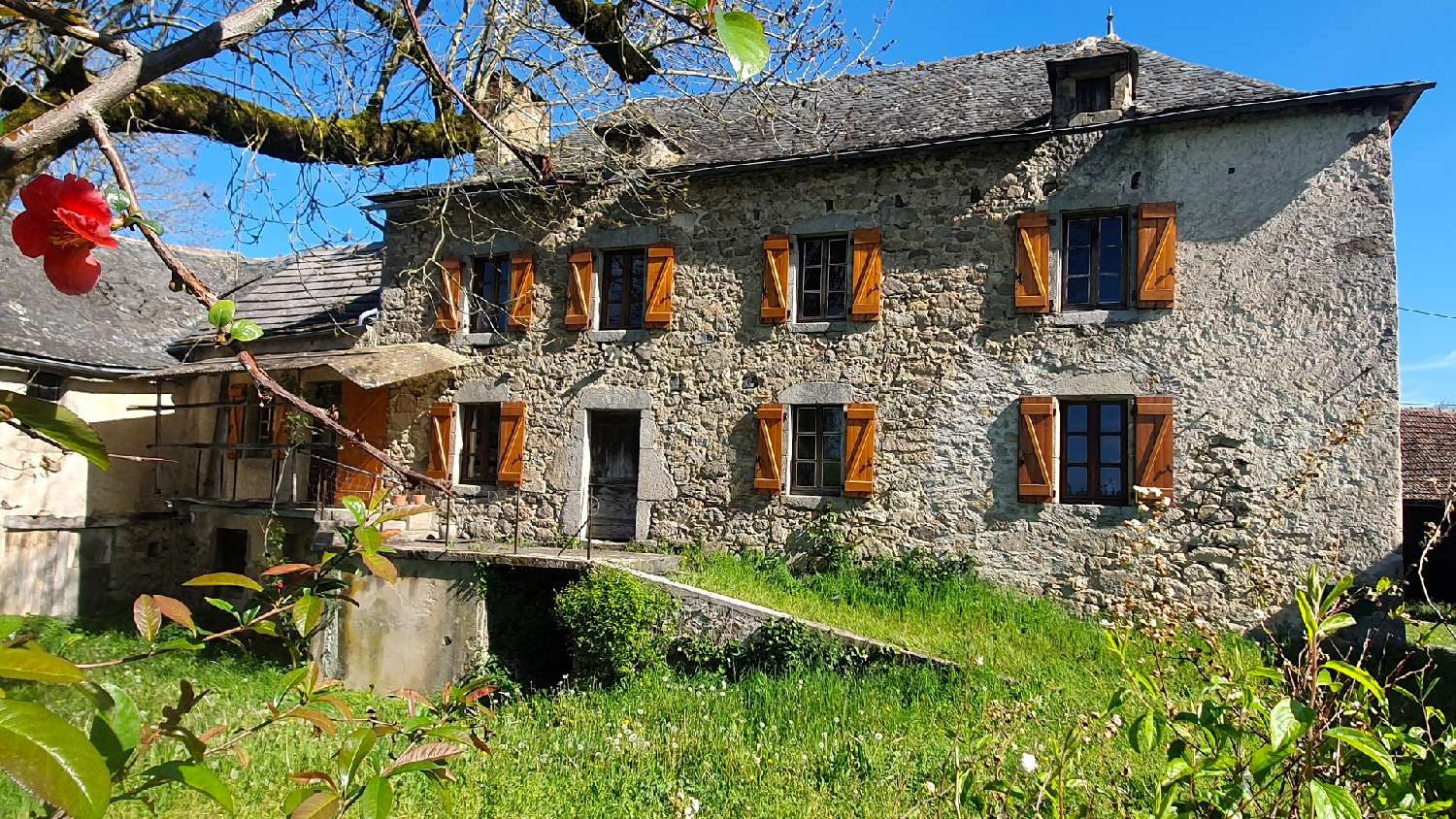  te koop boerderij Lunac Aveyron 2