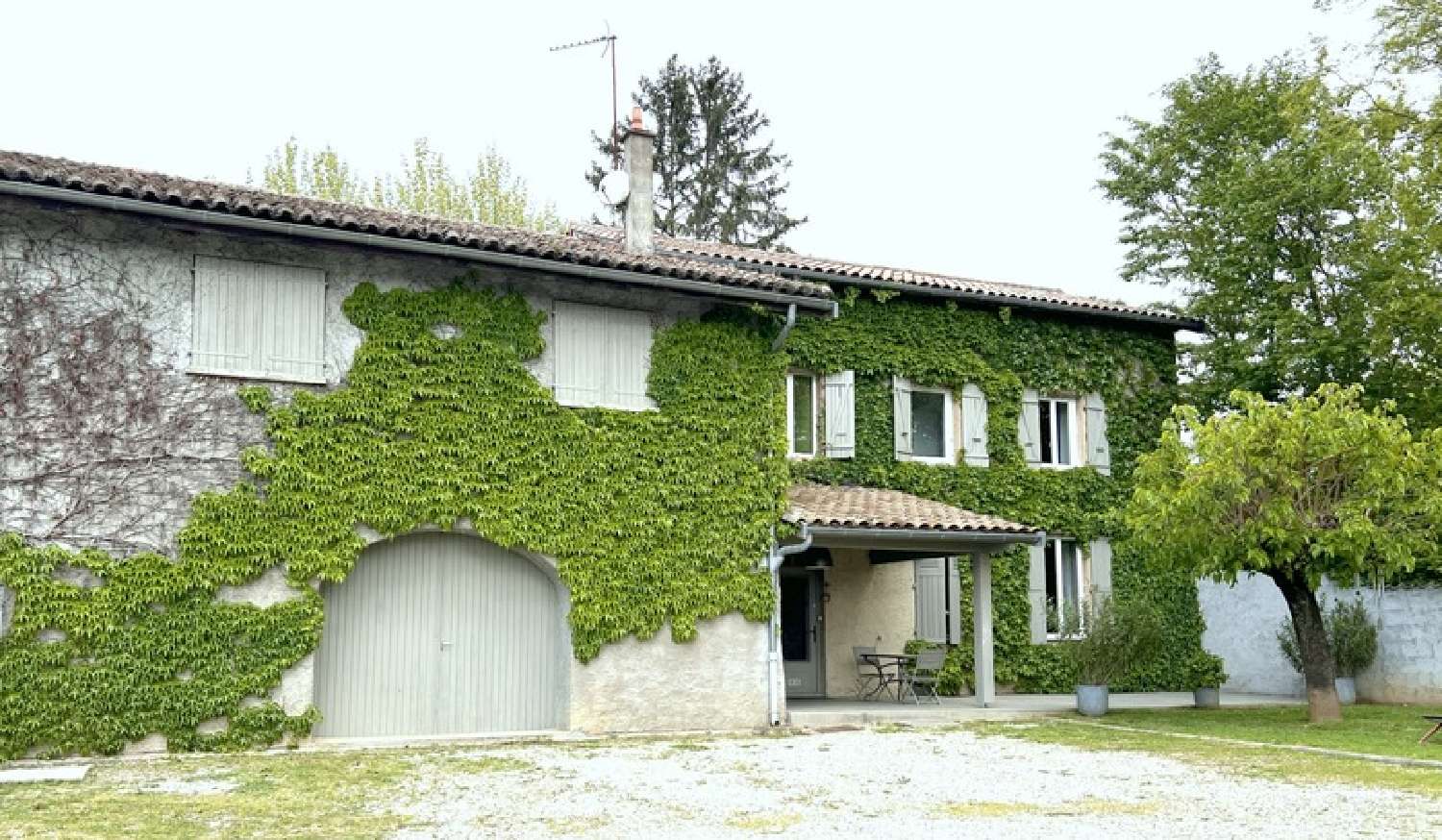  à vendre ferme Villette-d'Anthon Isère 2