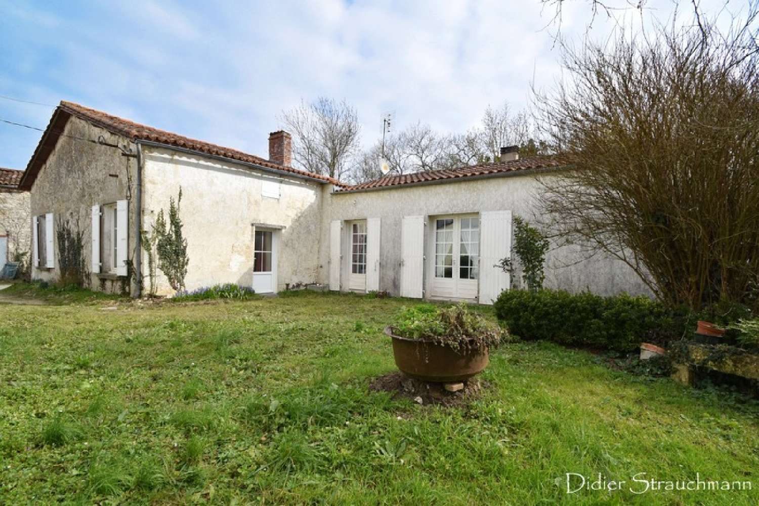  for sale house Aigrefeuille-d'Aunis Charente-Maritime 1