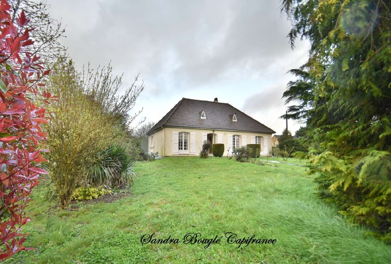  for sale house Averton Mayenne 1