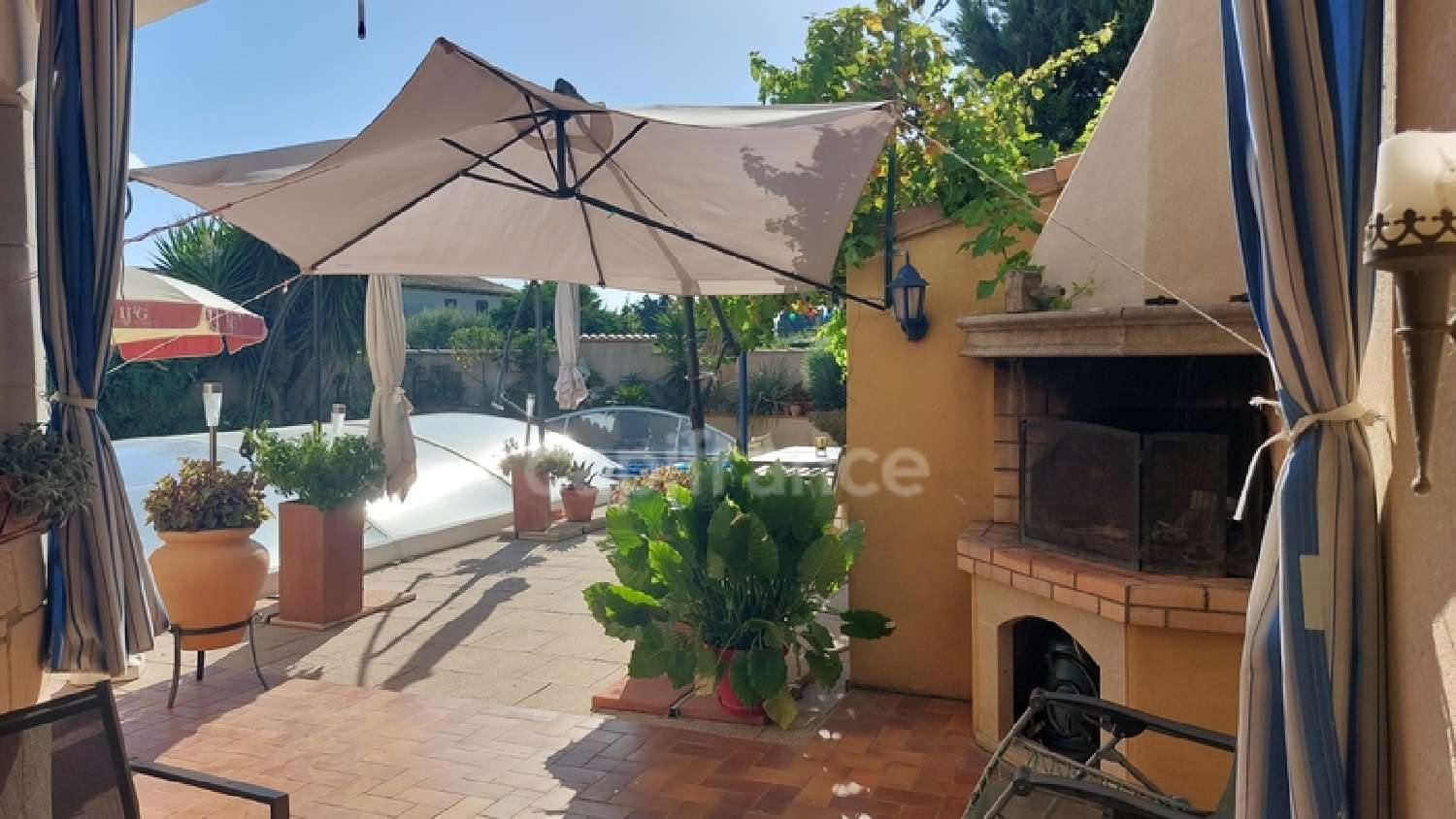  for sale house Beaucaire Gard 1