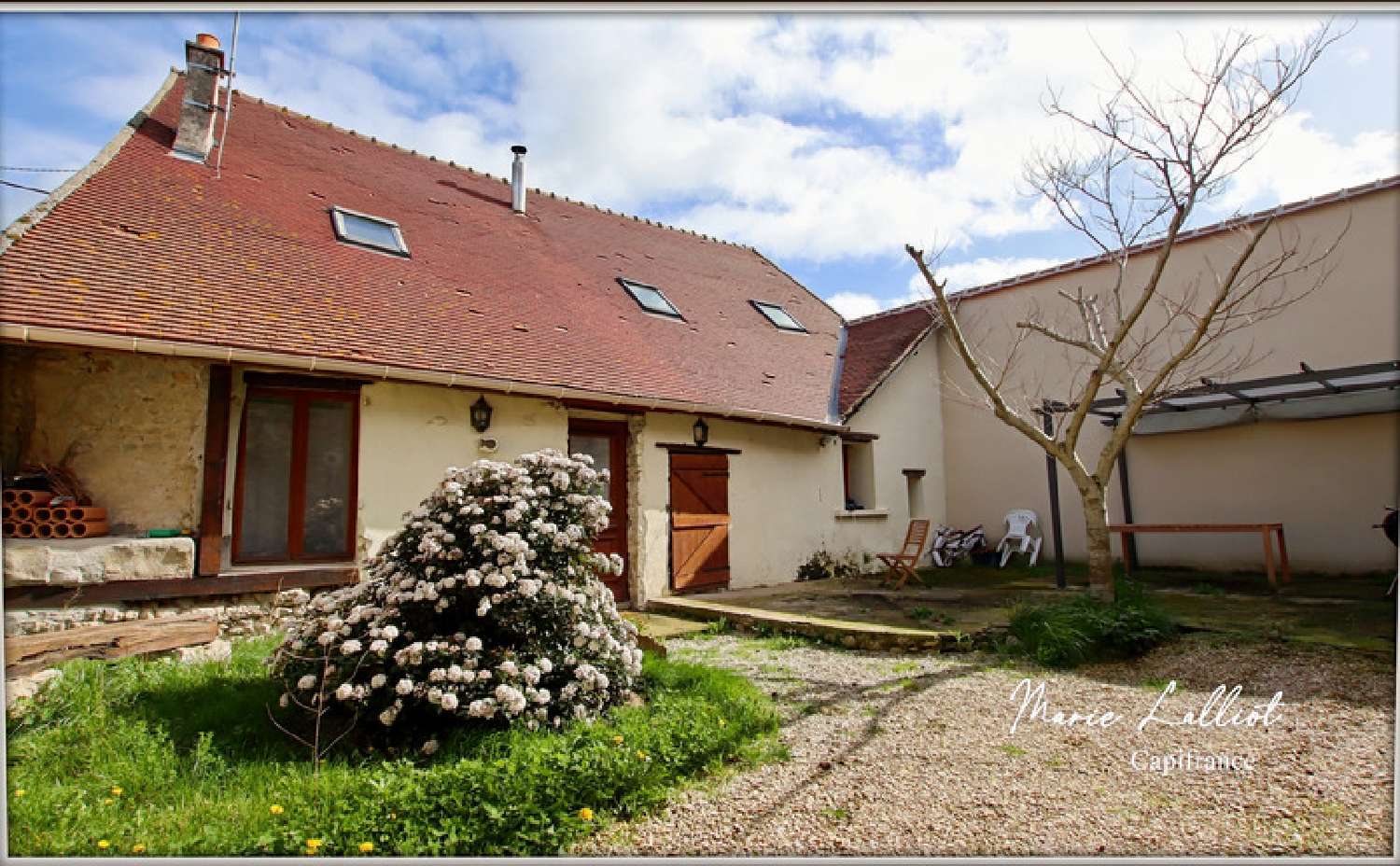  for sale house Boësse Loiret 1