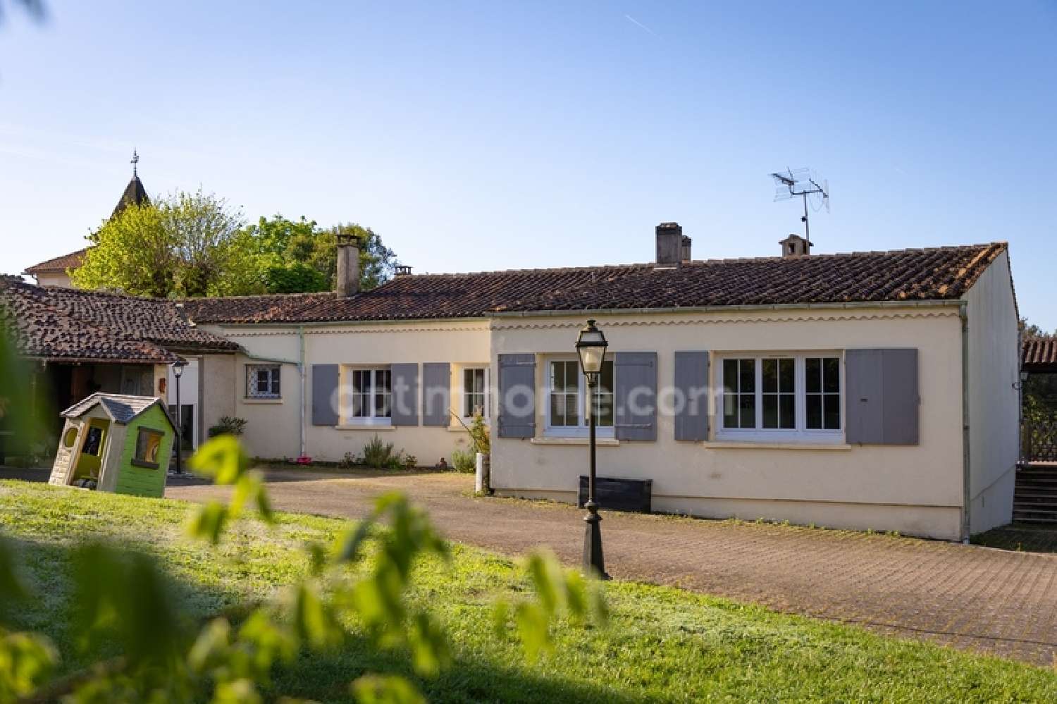 for sale house Boutiers-Saint-Trojan Charente 2