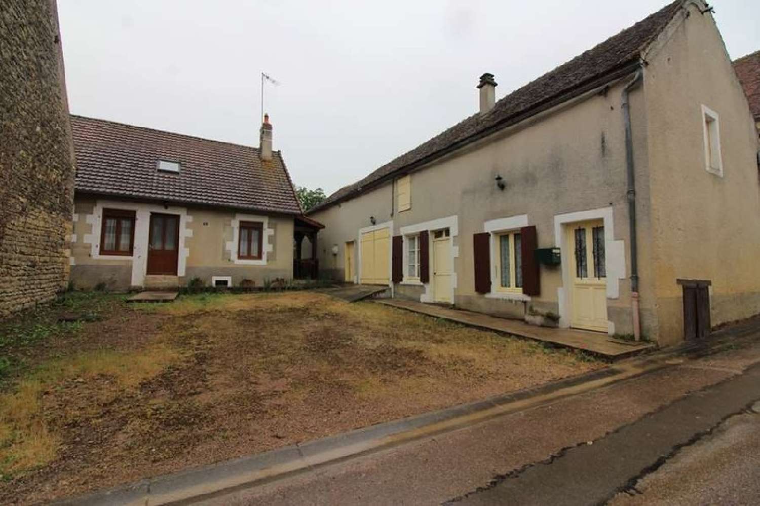 Brinon-sur-Beuvron Nièvre Haus Bild 6855047