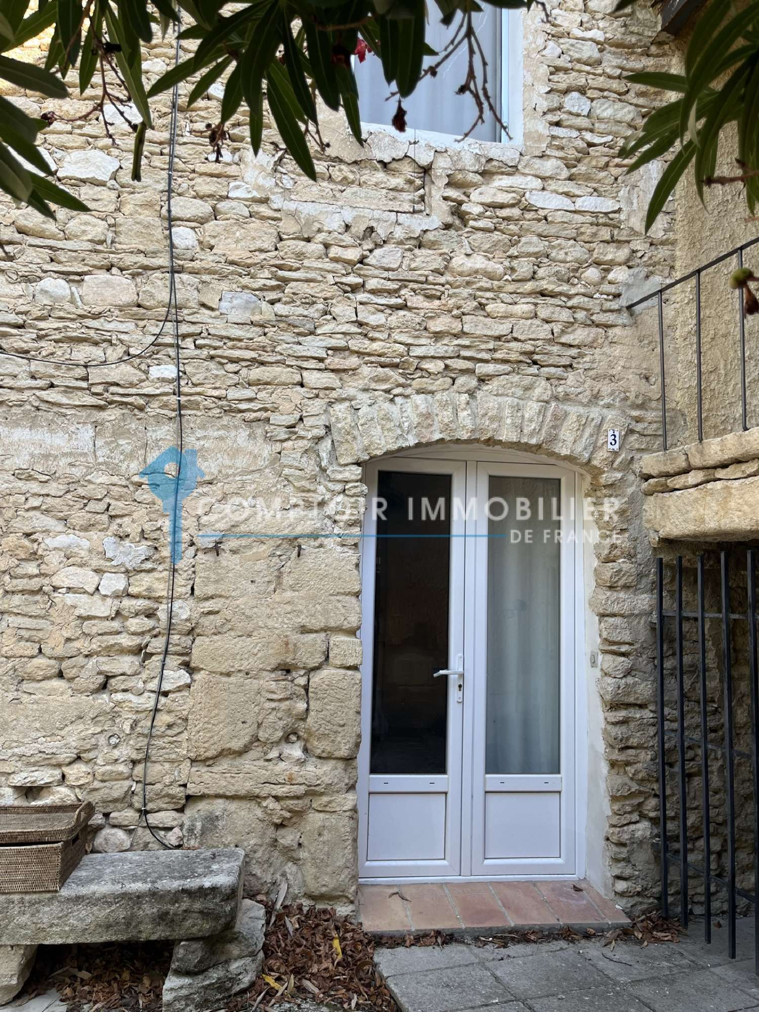  à vendre maison Cabrières-d'Avignon Vaucluse 1