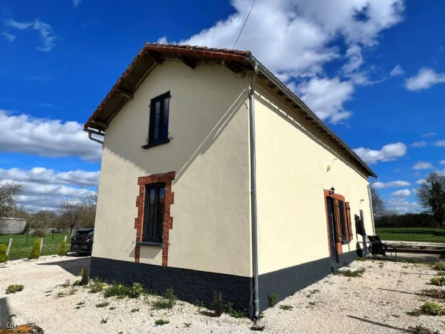  for sale house Champagne-Mouton Charente 1