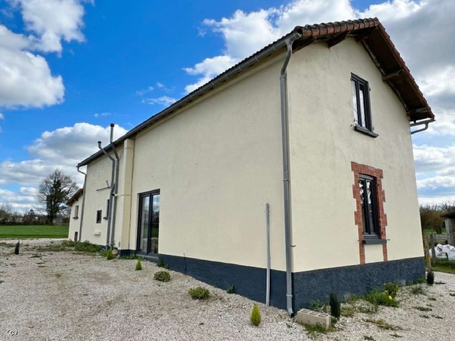  for sale house Champagne-Mouton Charente 4