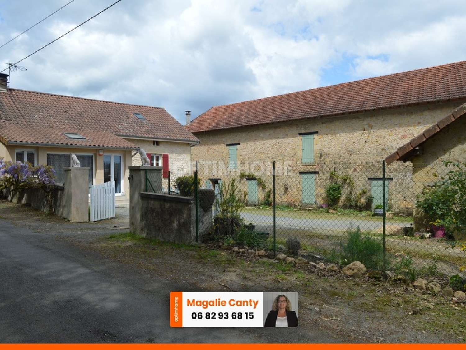  à vendre maison Génis Dordogne 2