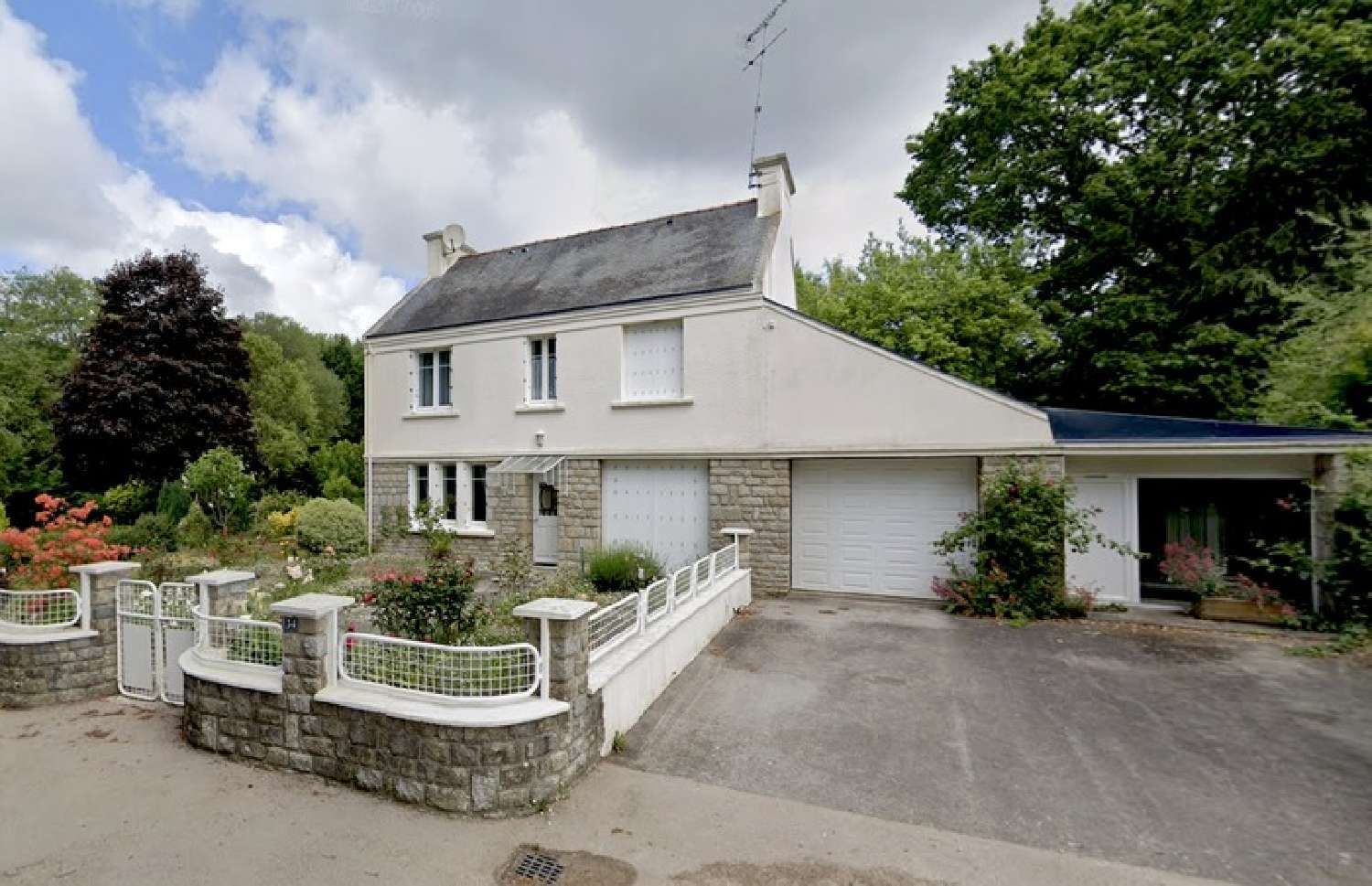  for sale house Lignol Morbihan 1