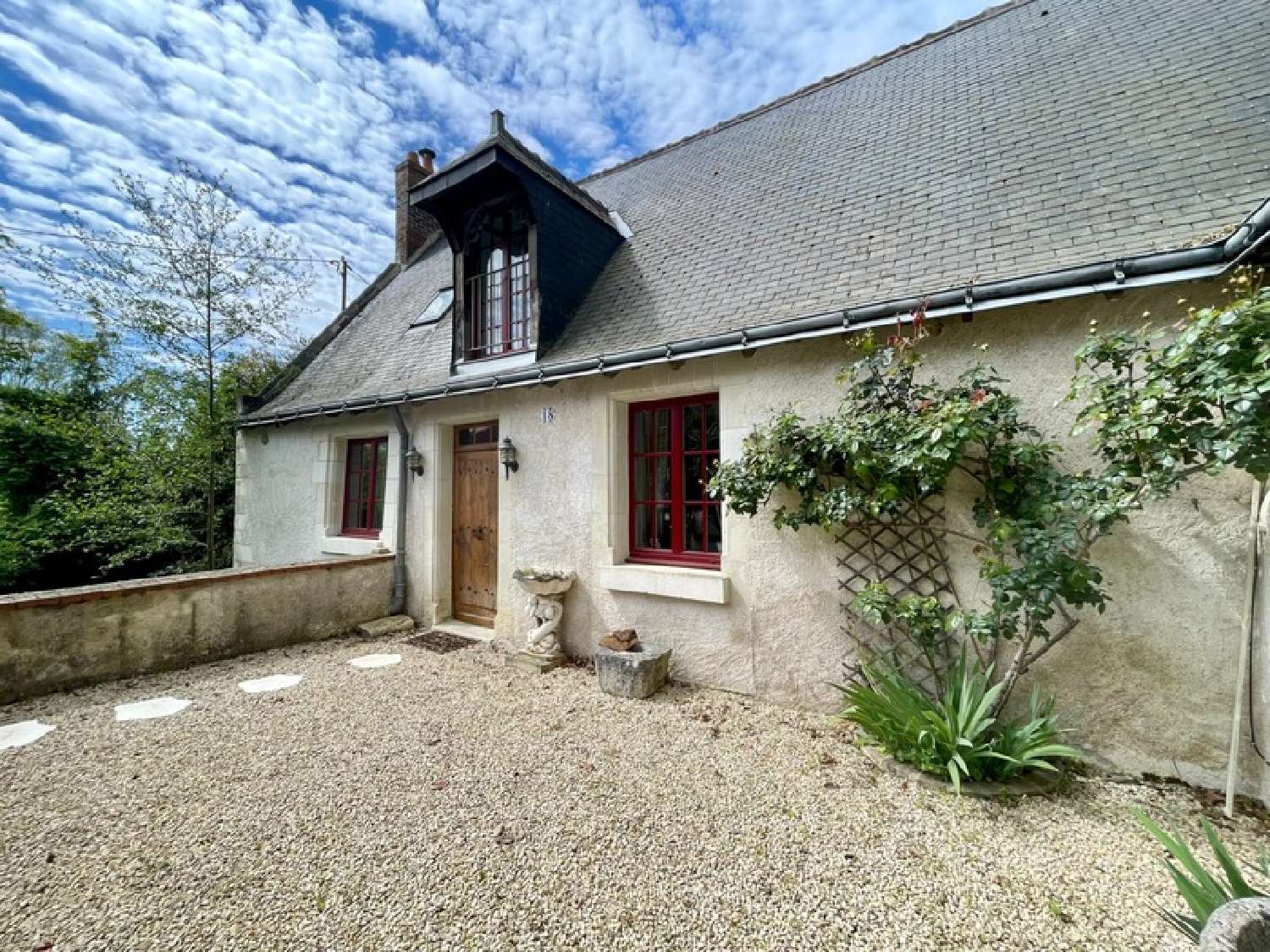  à vendre maison Luynes Indre-et-Loire 2