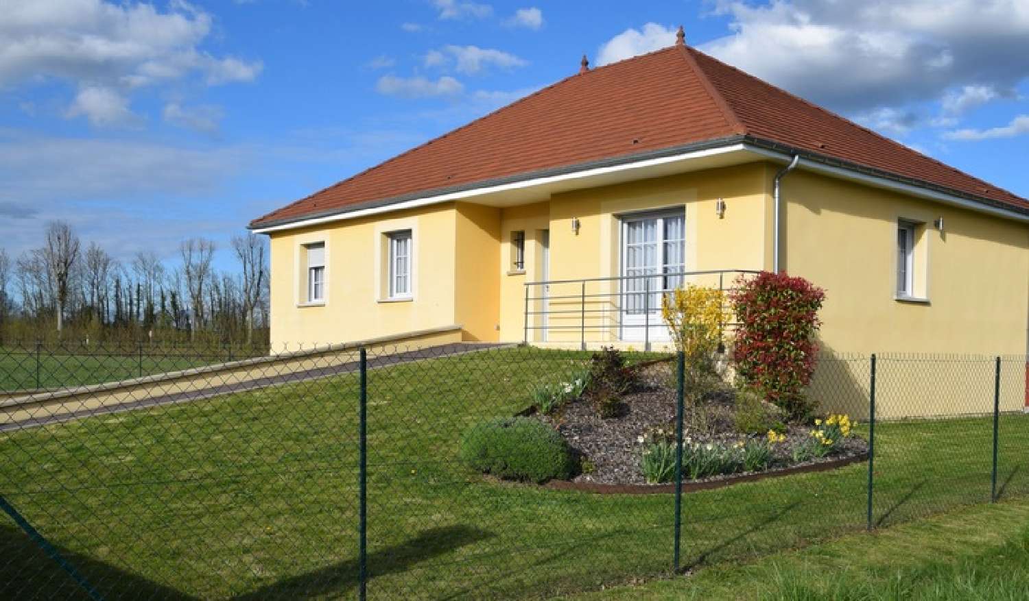  for sale house Molinons Yonne 2