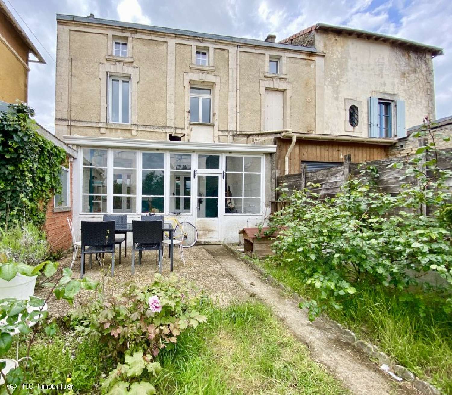  te koop huis Ruffec Charente 1
