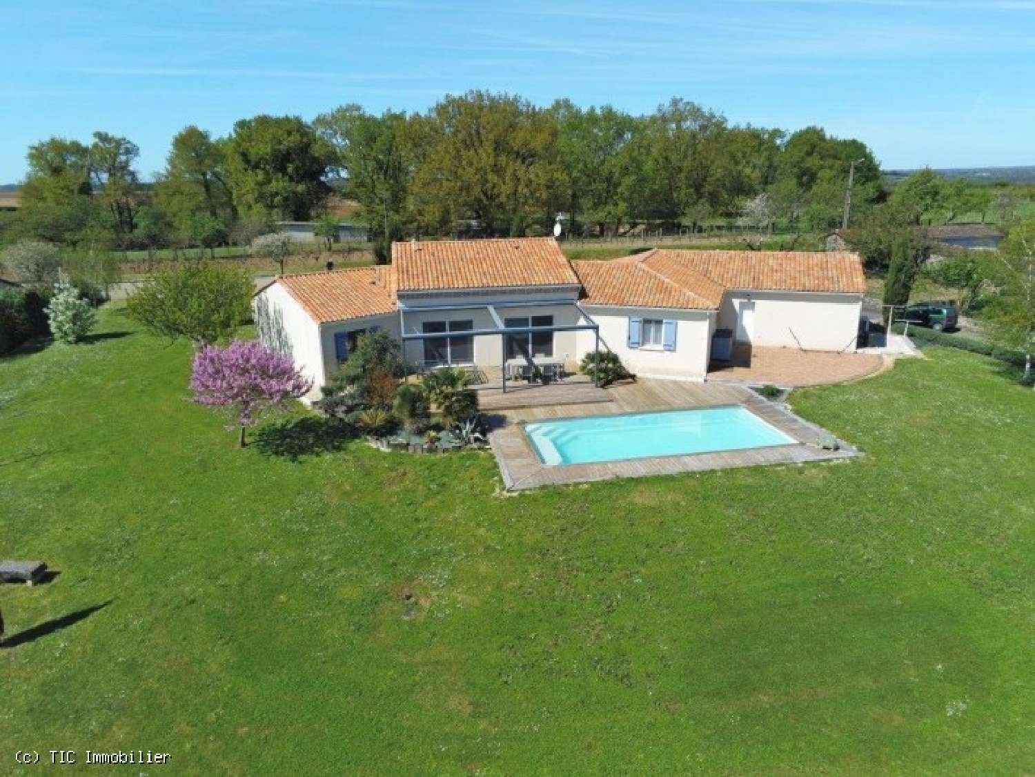  for sale house Ruffec Charente 1