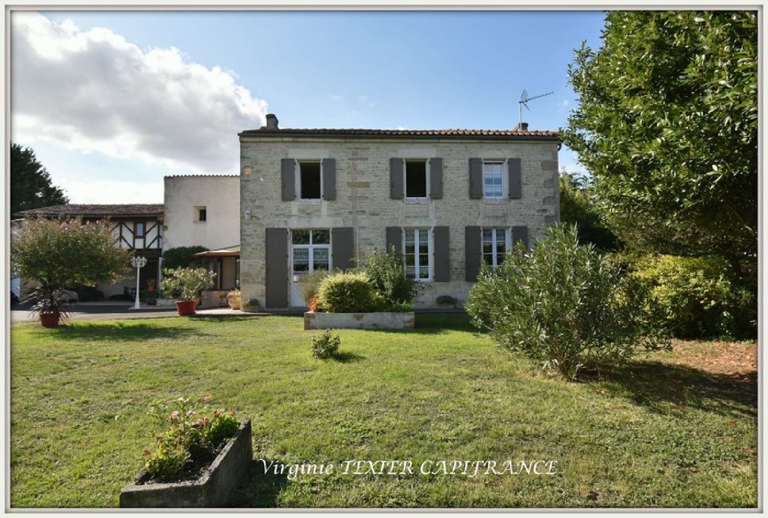 à vendre maison Saint-Jean-d'Angély Charente-Maritime 5