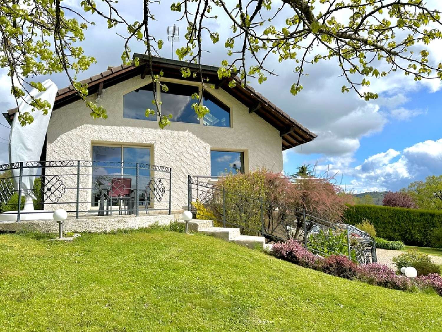  à vendre maison Saint-Martin-Bellevue Haute-Savoie 1