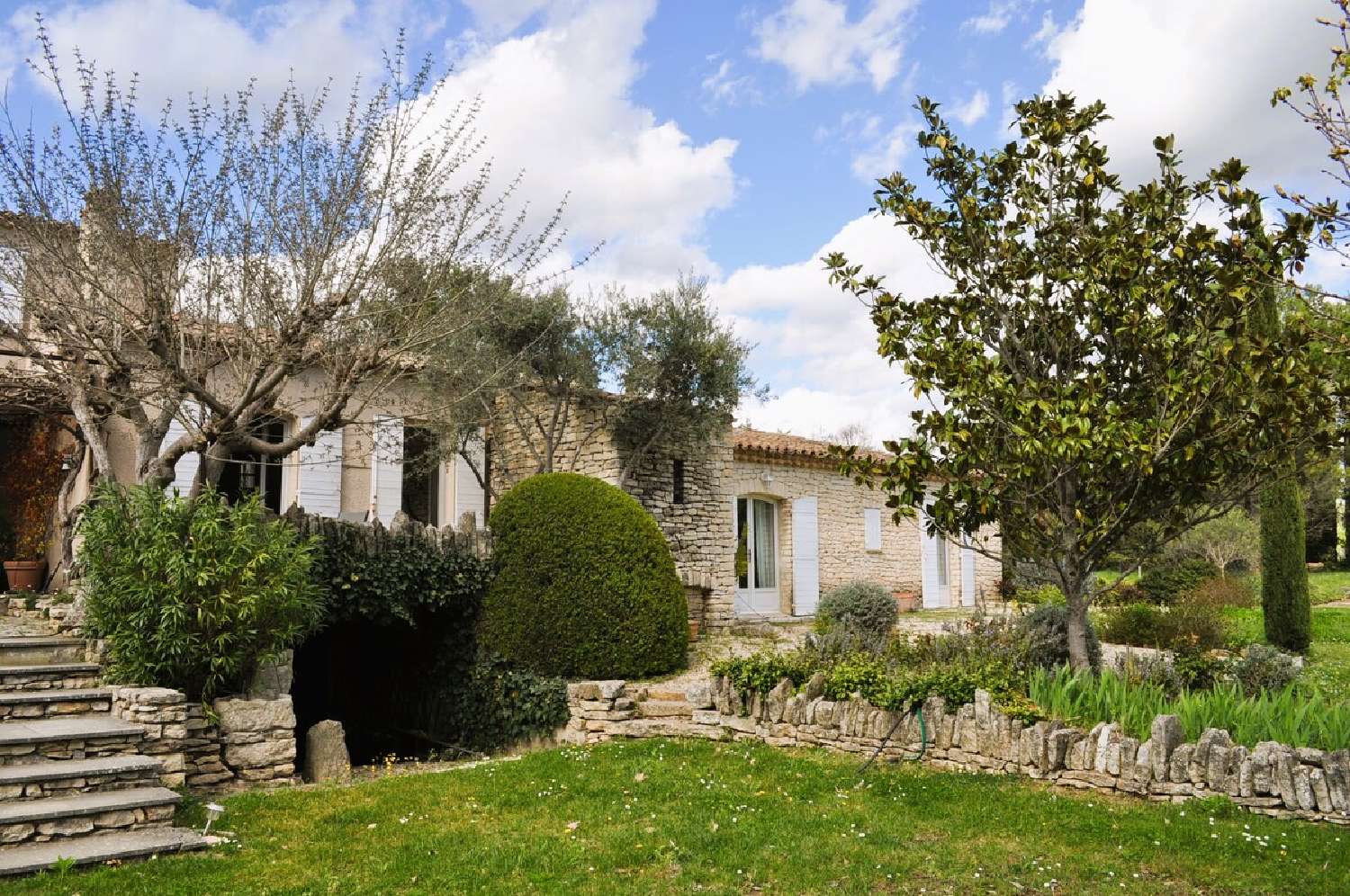  for sale villa Gordes Vaucluse 6