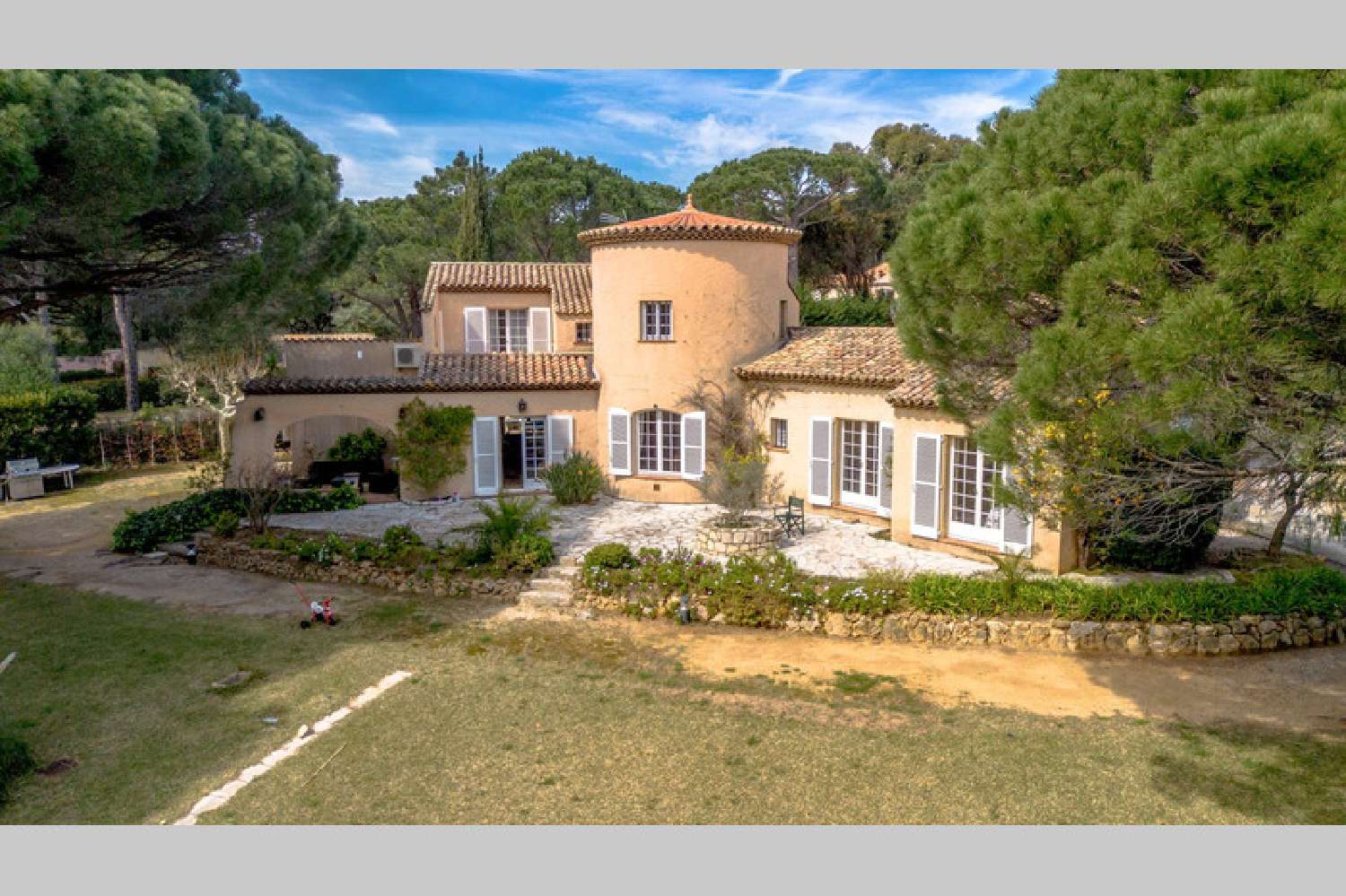  for sale villa Sainte-Maxime Var 1