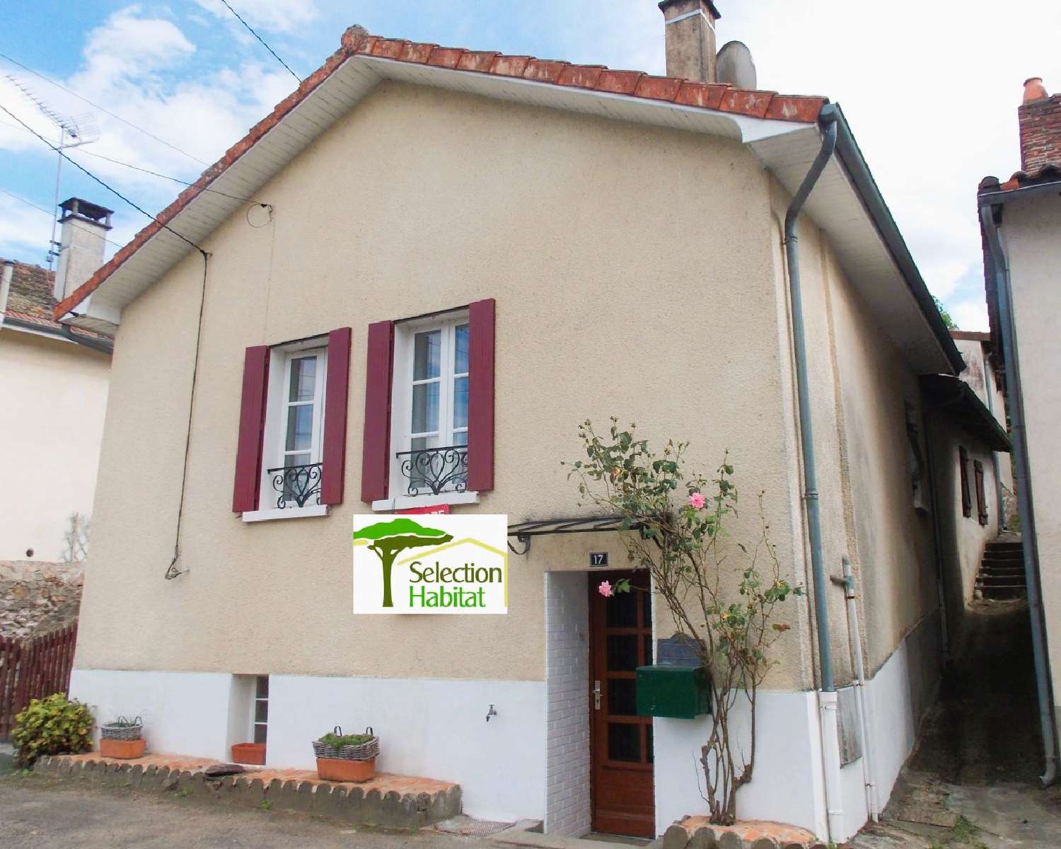  for sale village house Chabanais Charente 1