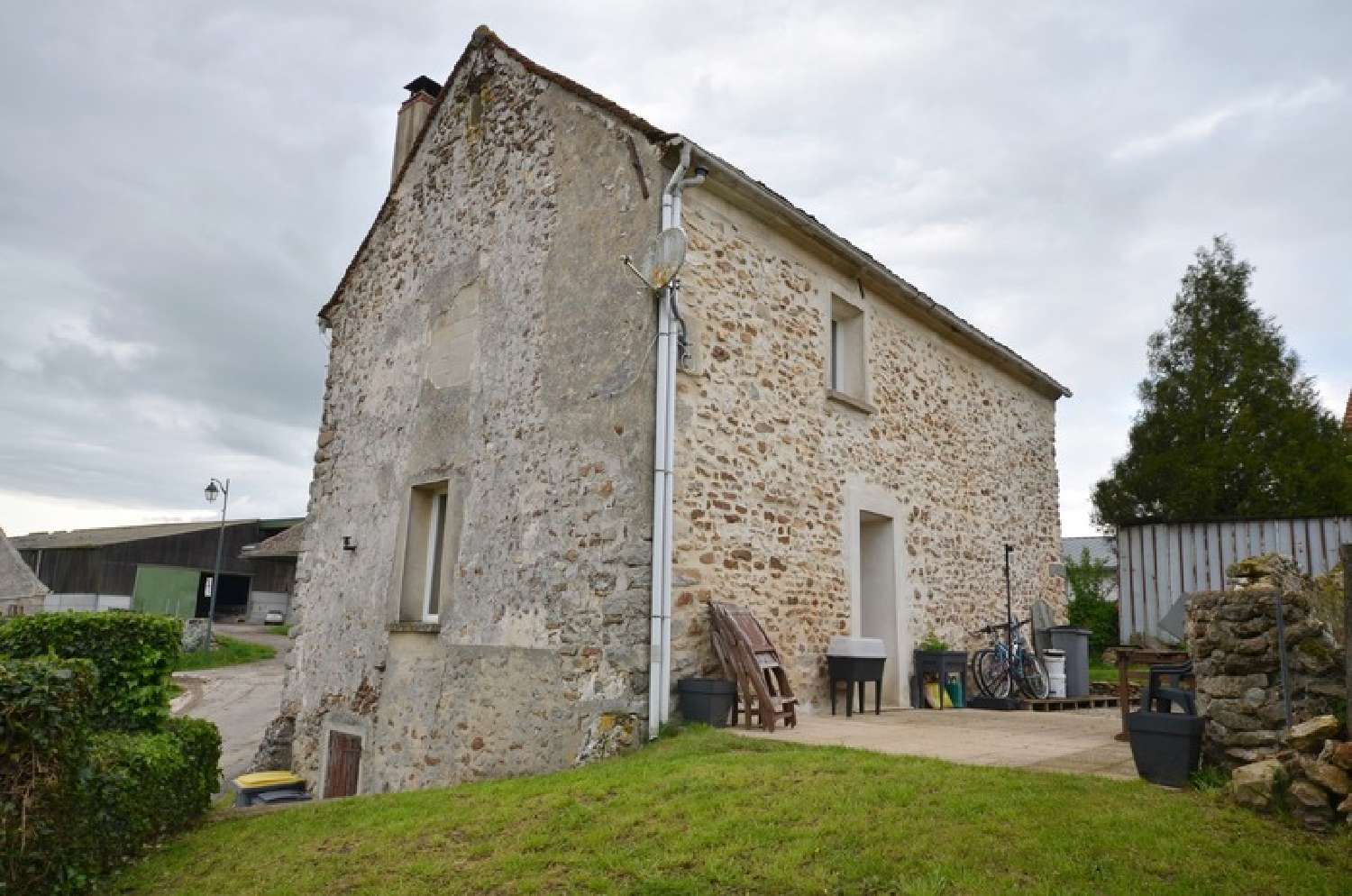  for sale village house Château-Thierry Aisne 2