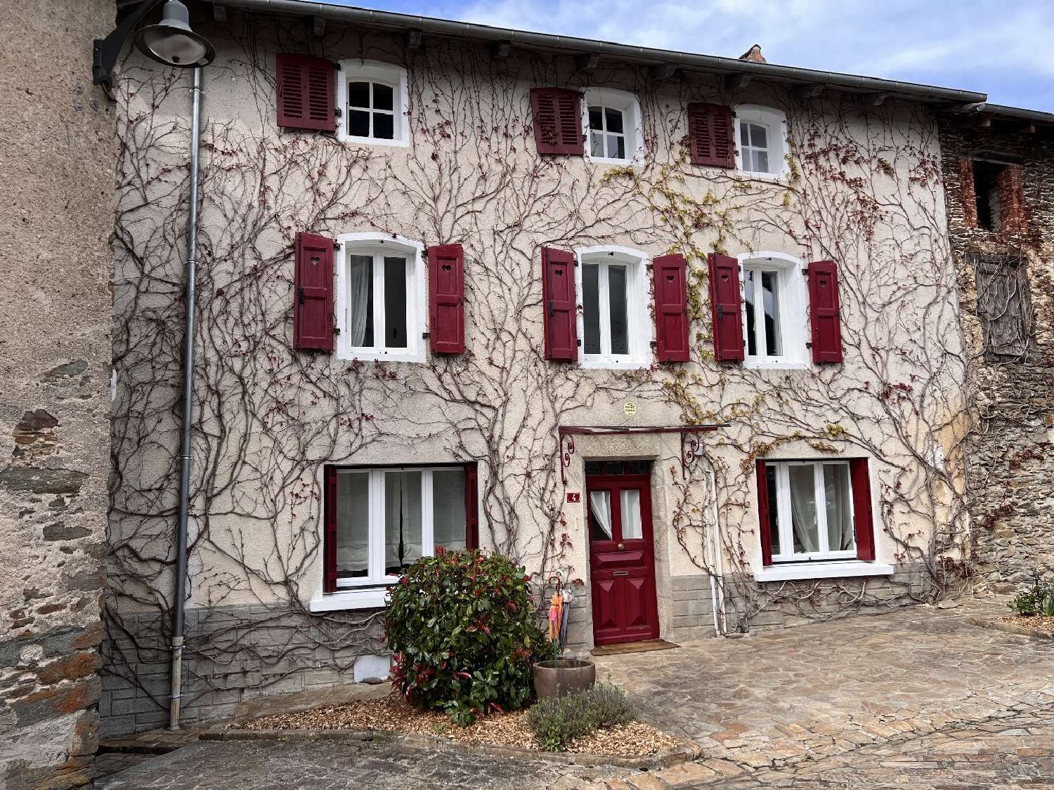  kaufen Dorfhaus Leynhac Cantal 1