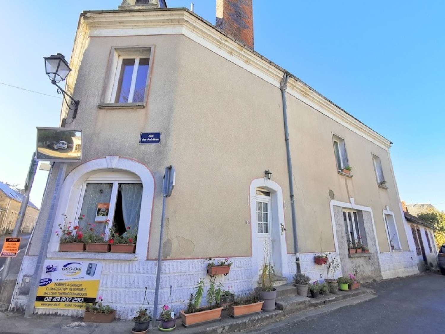  à vendre maison de village Montreuil-le-Henri Sarthe 8