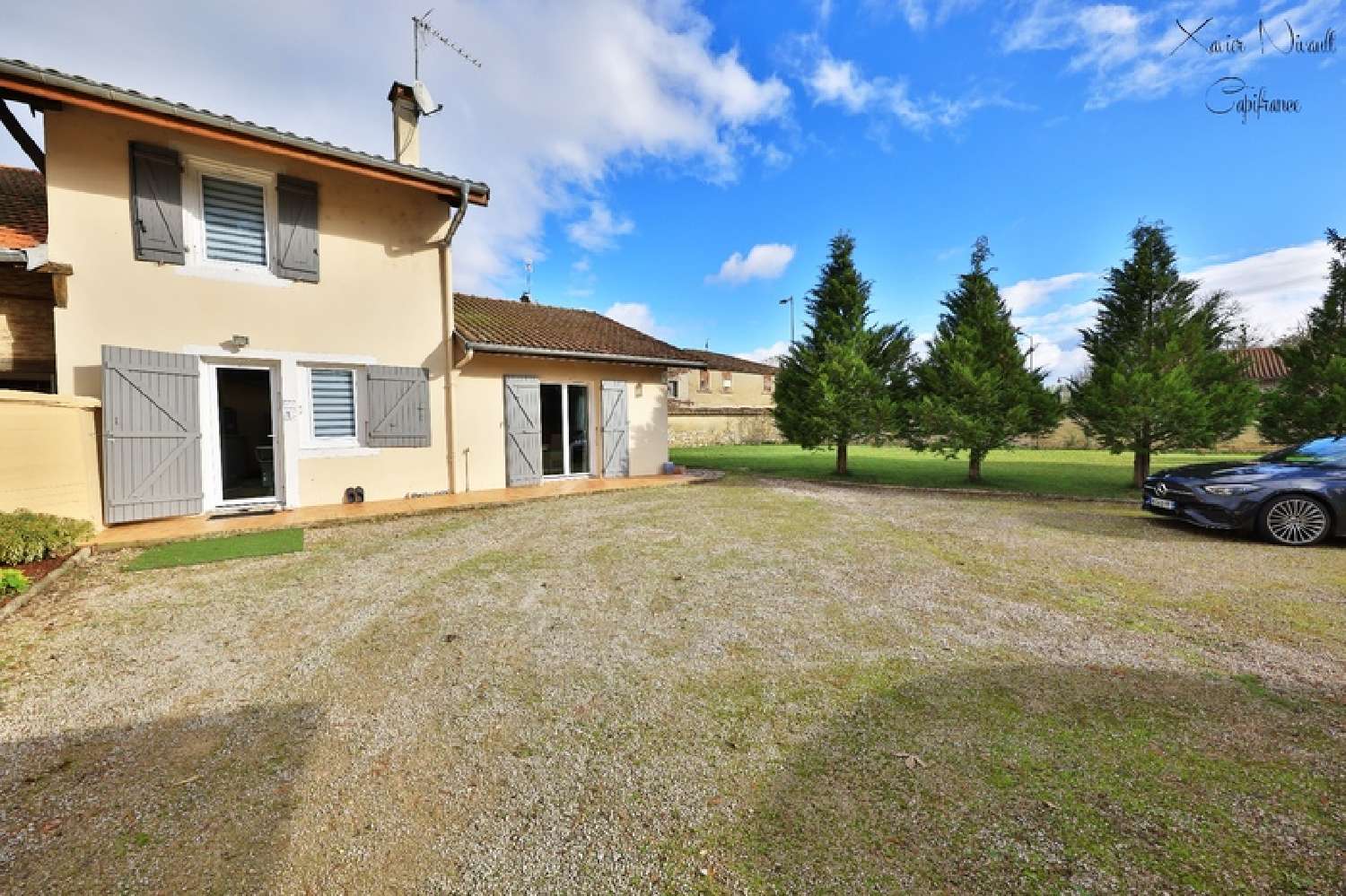  à vendre maison de village Montrevel-en-Bresse Ain 1