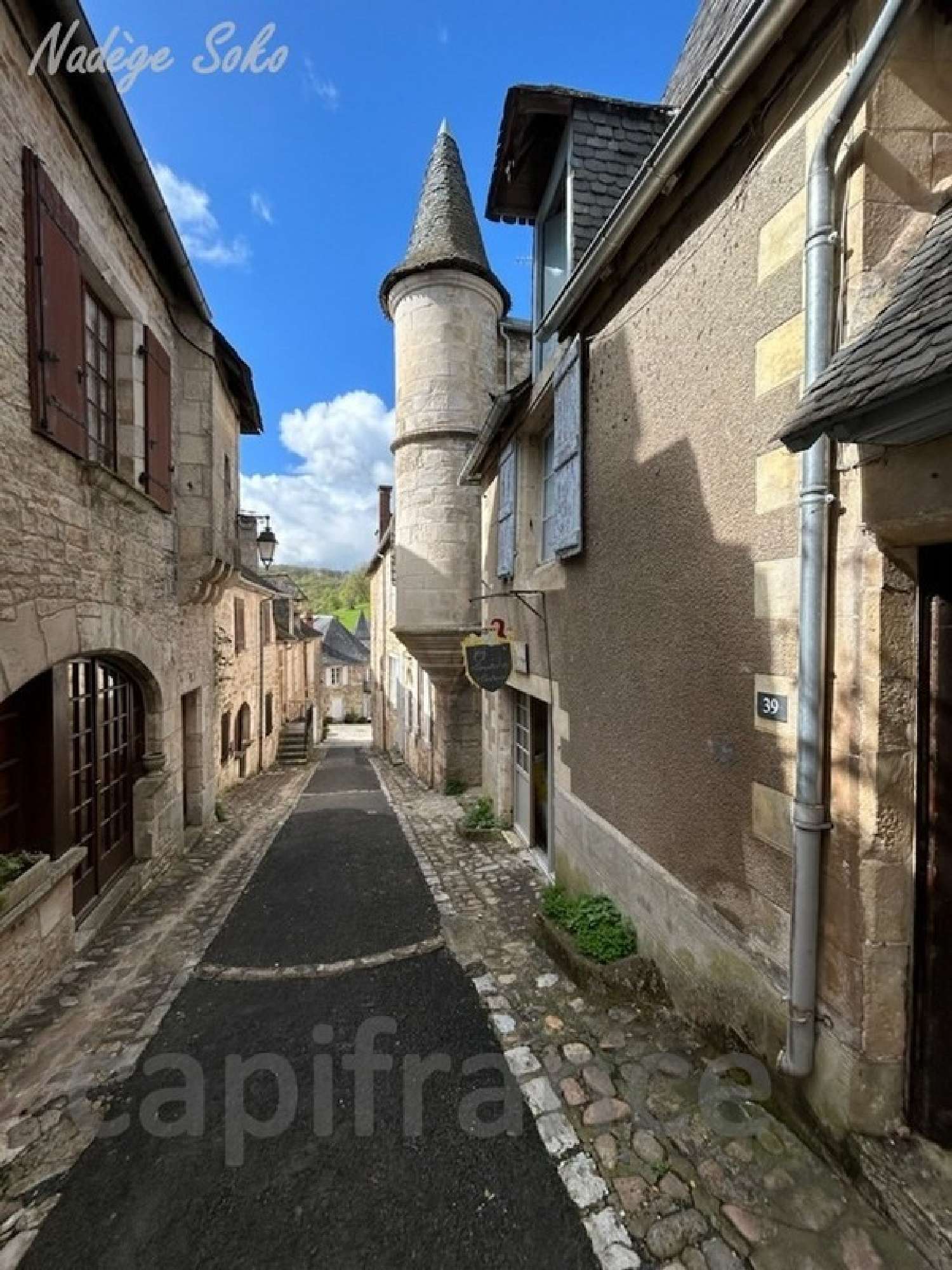  à vendre maison de village Turenne Corrèze 2