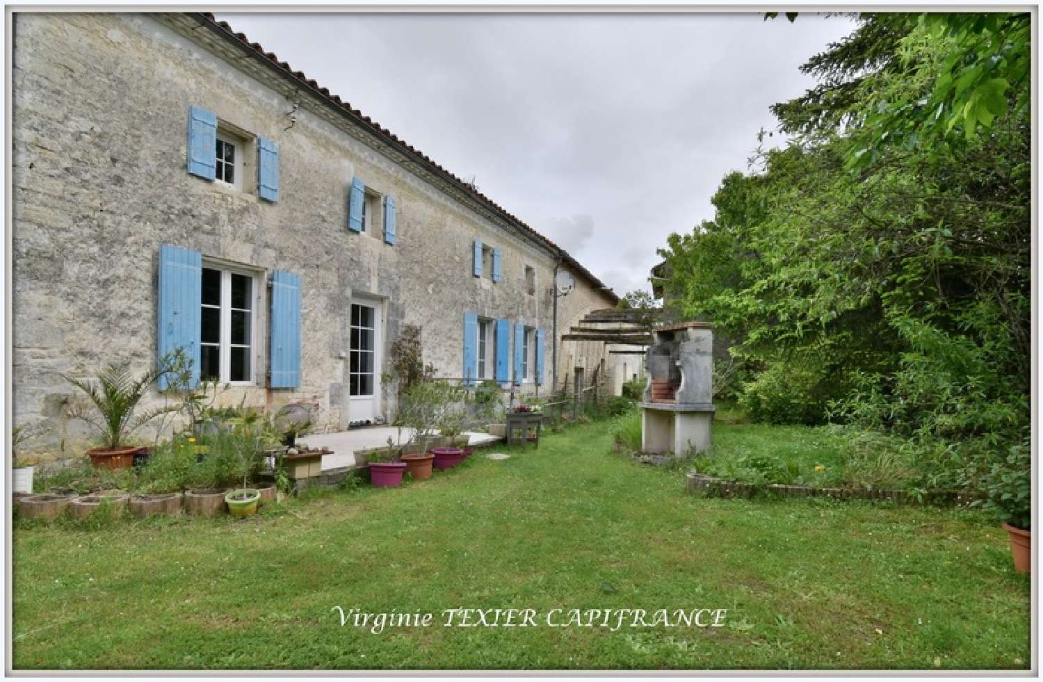  kaufen Bauernhof Saint-Jean-d'Angély Charente-Maritime 2