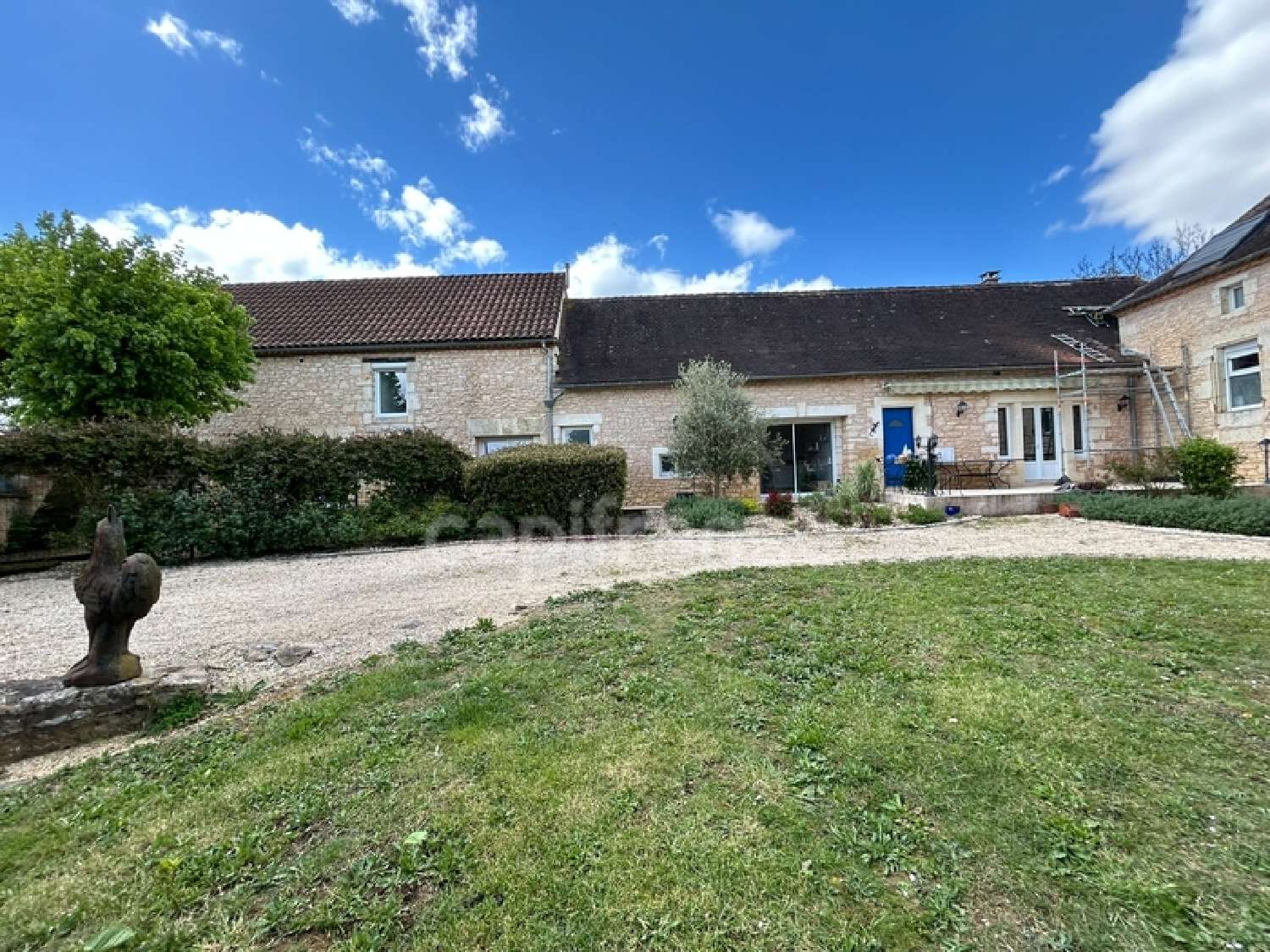  te koop huis Coulaures Dordogne 2