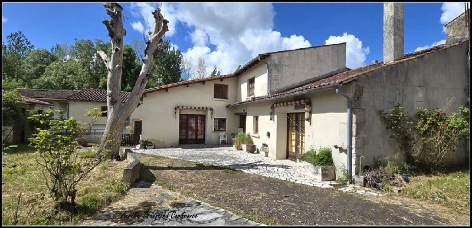  à vendre maison Saint-Jean-d'Angély Charente-Maritime 2