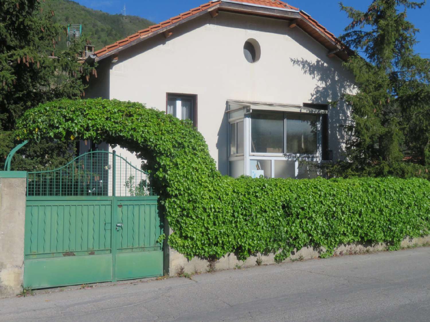  à vendre maison bourgeoise Digne-Les-Bains Alpes-de-Haute-Provence 2