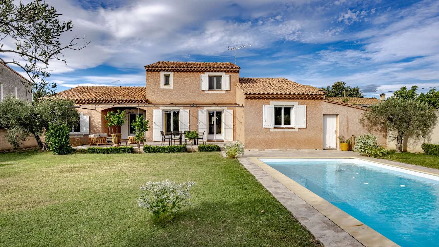  à vendre villa Fontvieille Bouches-du-Rhône 2