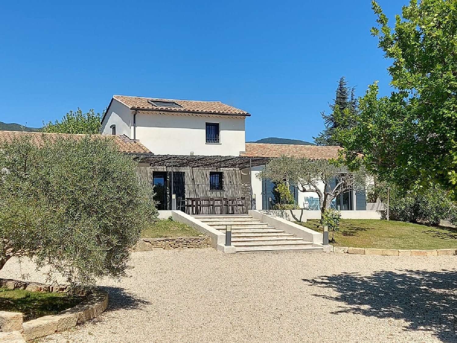  à vendre villa Lourmarin Vaucluse 1