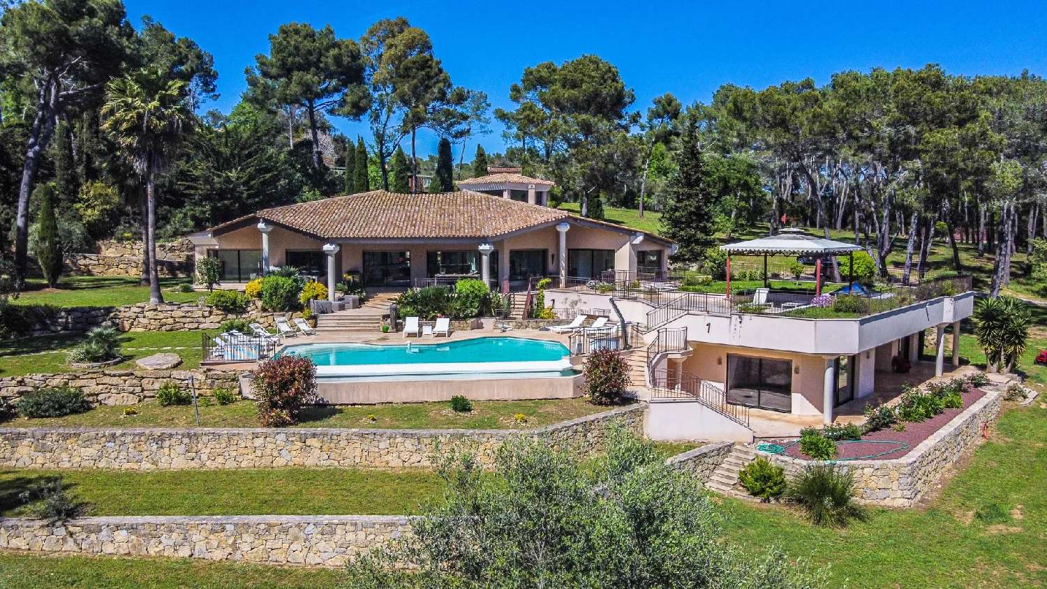  for sale villa Mougins Alpes-Maritimes 5