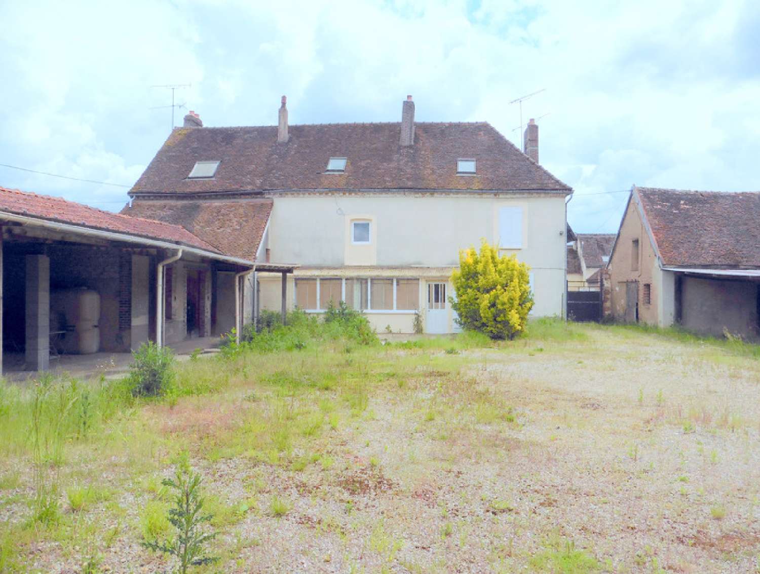 Sens Yonne Dorfhaus Bild 6870915