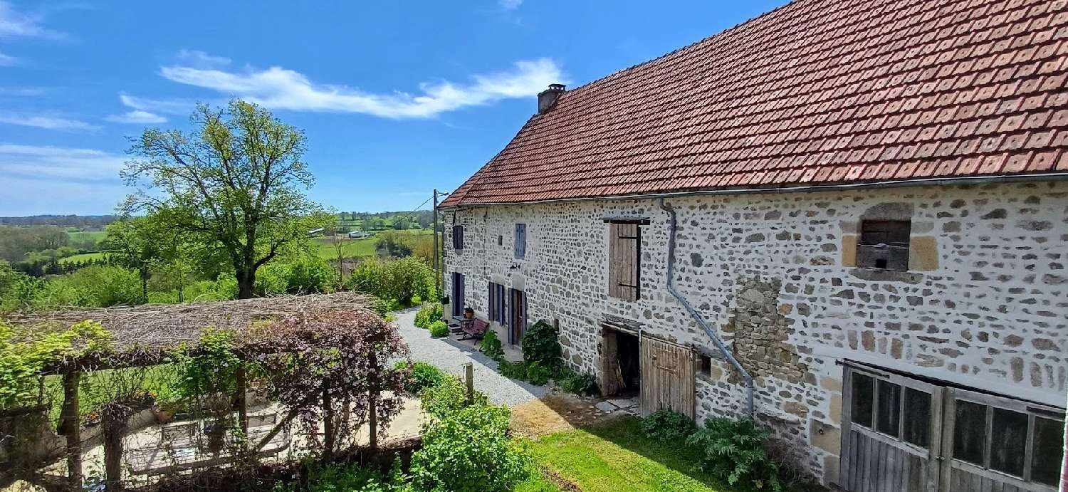 huis te koop Charensat, Puy-de-Dôme ( Auvergne-Rhône-Alpes) foto 3