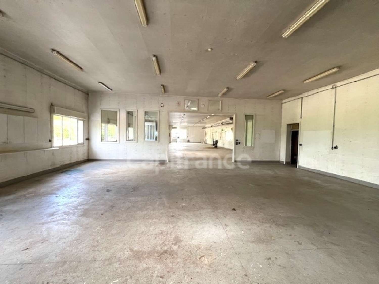  for sale office Saintes Charente-Maritime 4