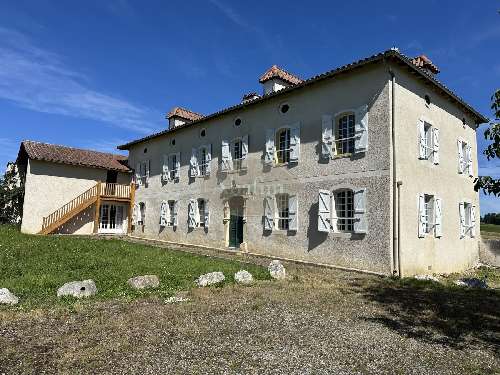 Lubret-Saint-Luc Hautes-Pyrénées huis foto