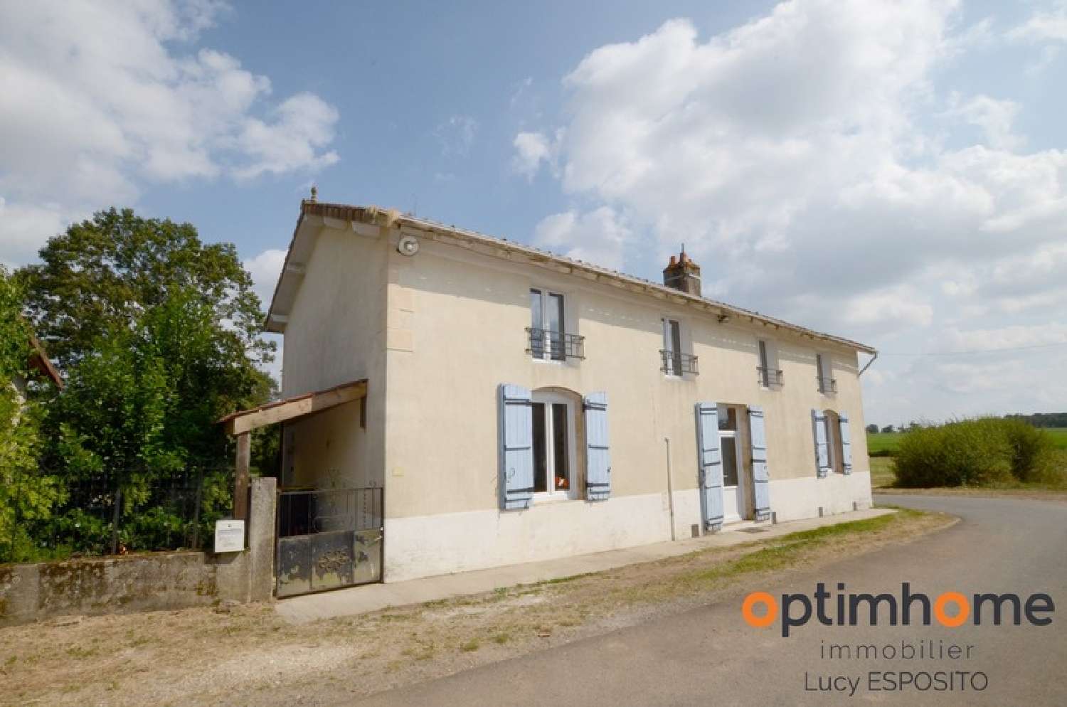 Availles-Limouzine Vienne farm foto 6916855