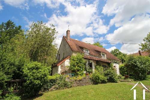 Colméry Nièvre Haus foto