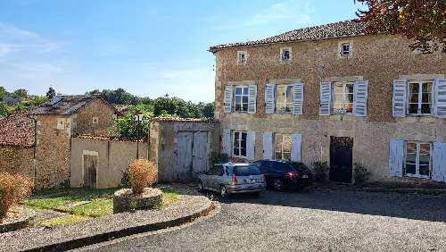 Charroux Vienne huis foto