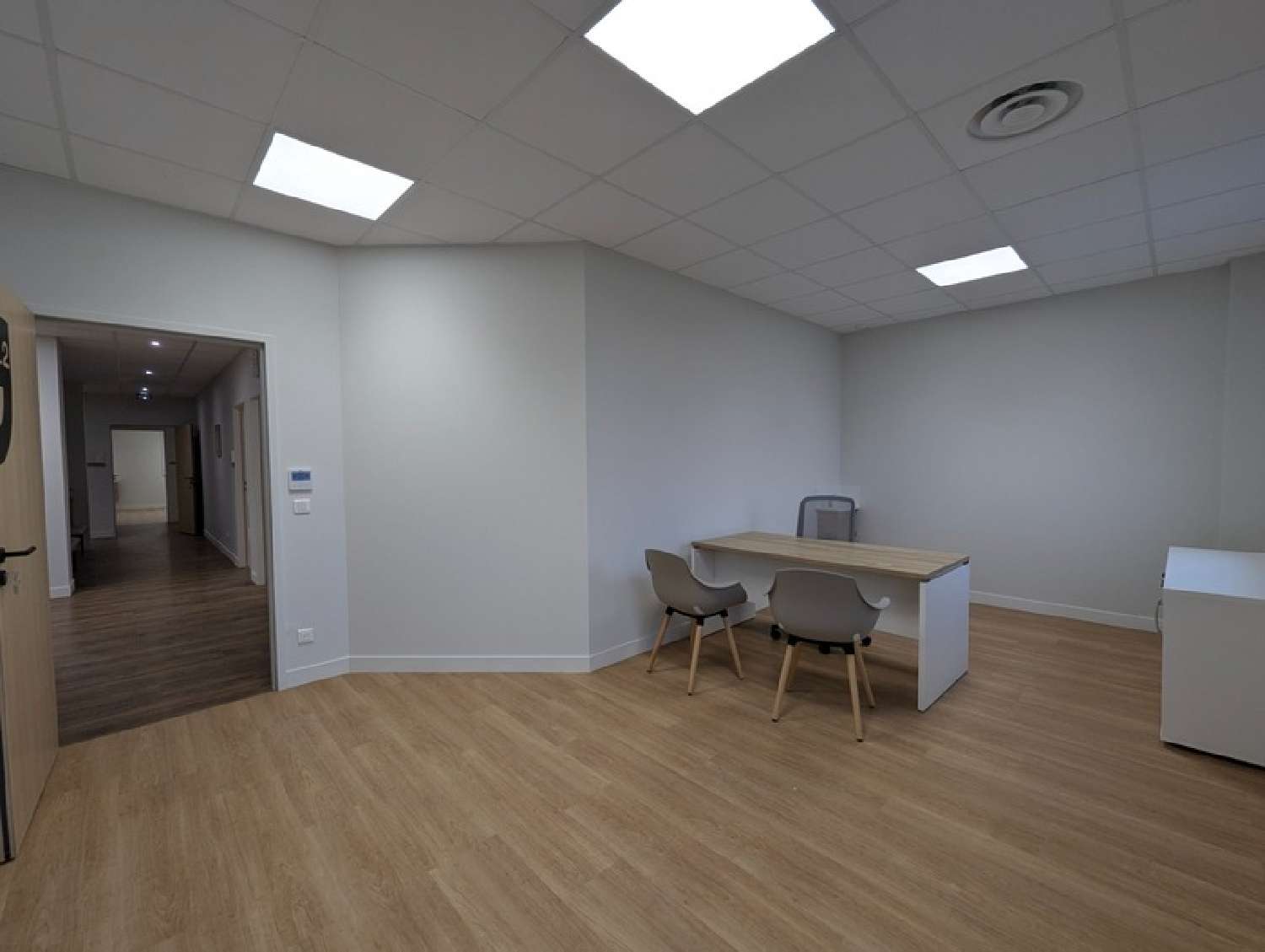  for sale office Bruges Gironde 5