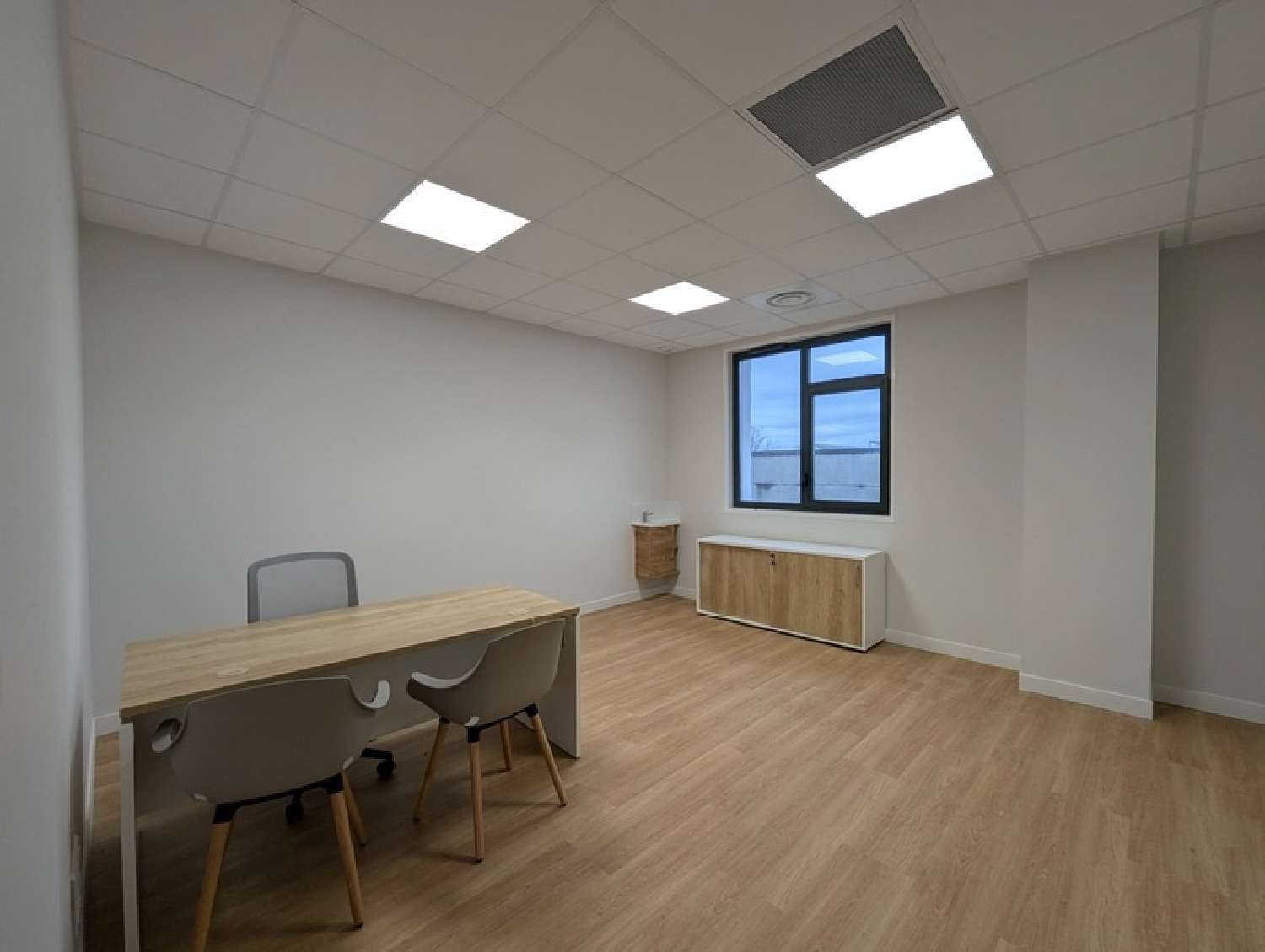  for sale office Bruges Gironde 7