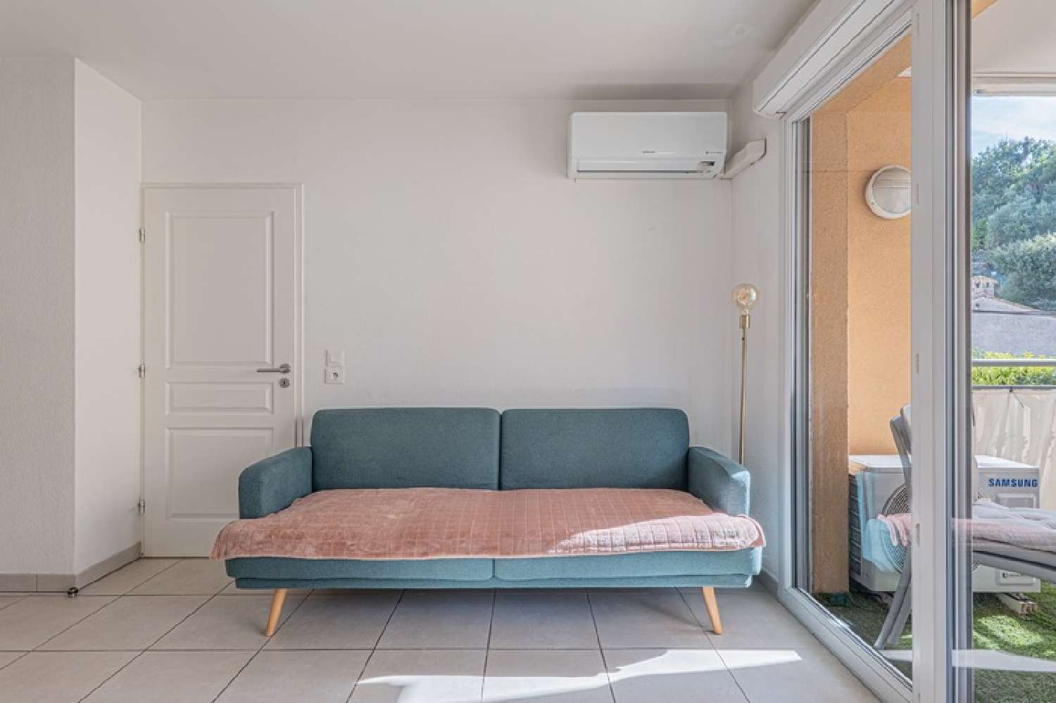  à vendre appartement Cagnes-sur-Mer Alpes-Maritimes 2